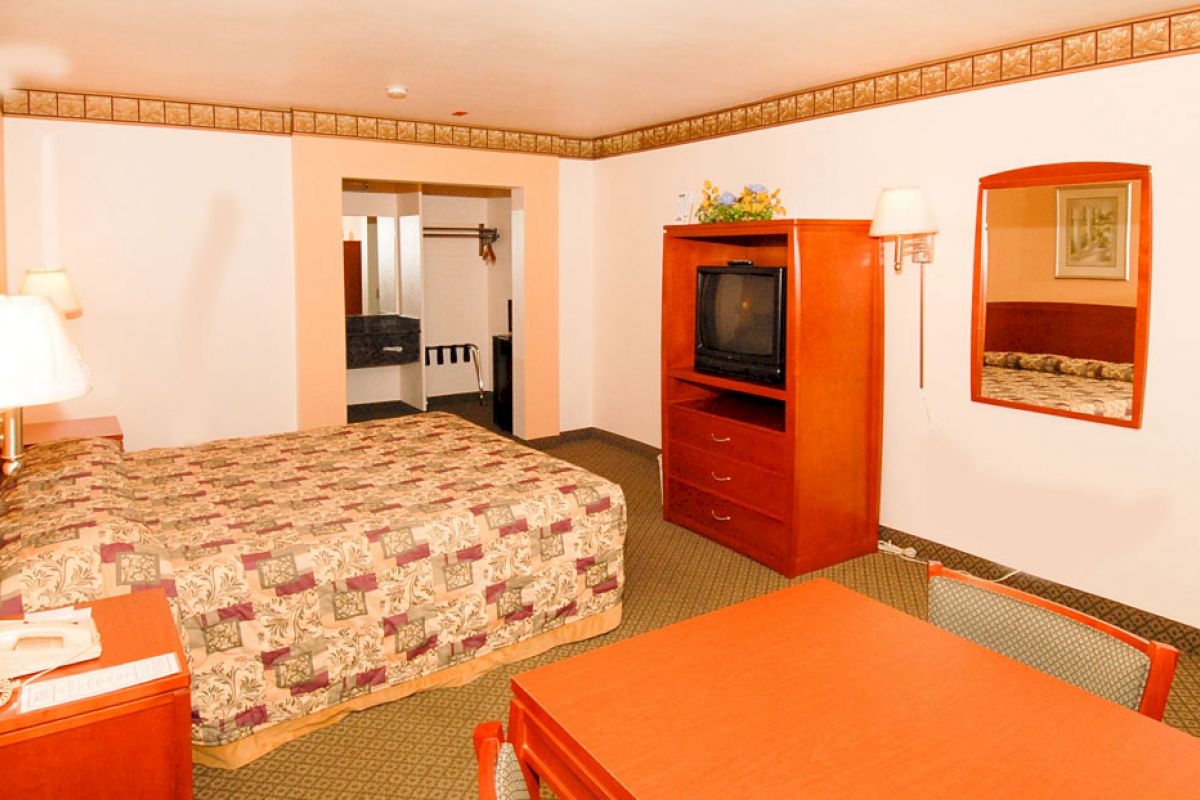 Studio Inn & Suites at Promenade Downey